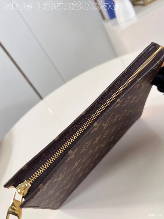 LOUIS Poche VUITTON Toilette-25*20*5.5cm 0722